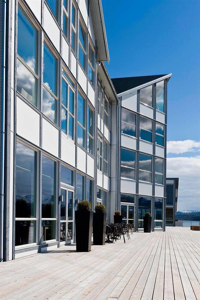 Malangen Resort Mestervik Exterior foto